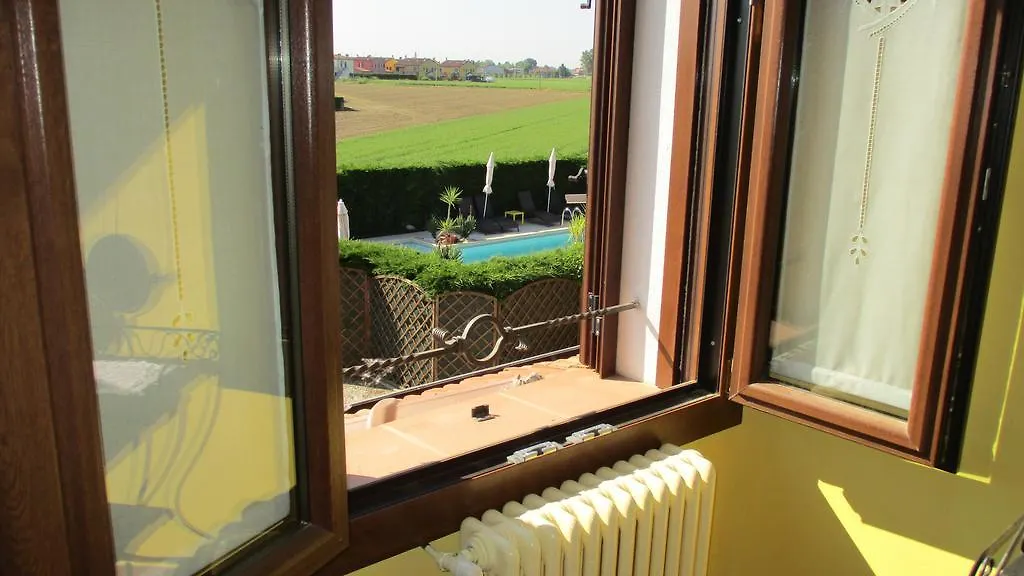 Casa Di Campagna B&B La Corte Ferrare 0*,